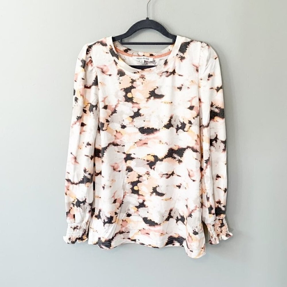 5/$25 Rose + Olive‎ Sweatshirt Women Small Peach Abstract Puff Sleeve Smocked